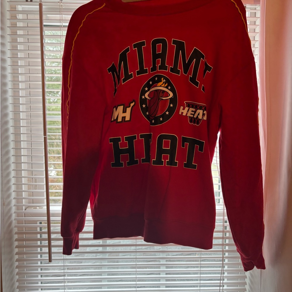 NBA Red Crewneck Sweatshirt